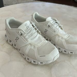 On Cloud Women’s All White Running Shoes